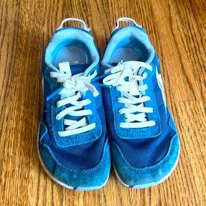 Altra Kids Kokiri Sneakers size 1